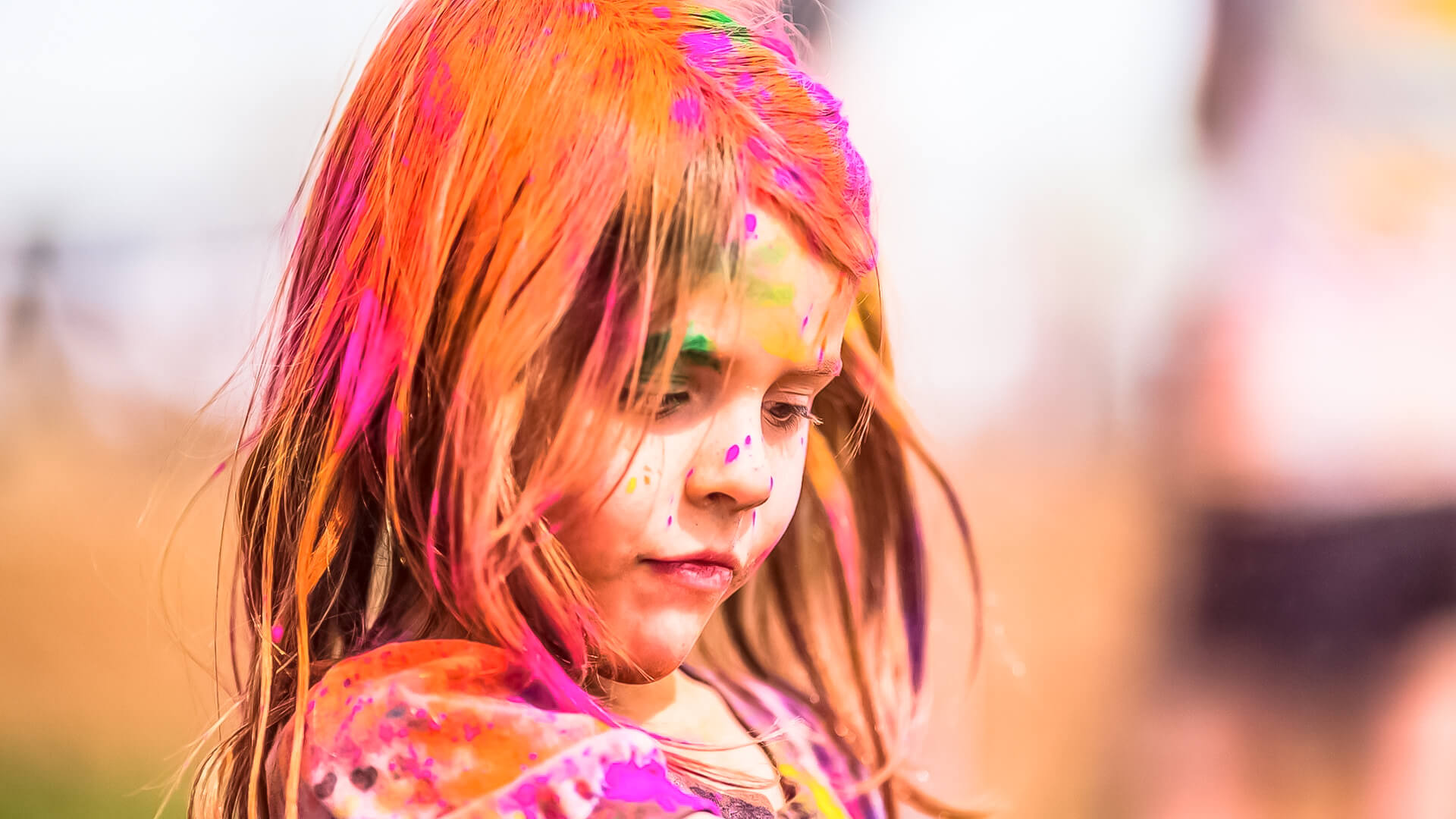 Festival-Of-Colors-Holi-Cute-Girl-Wallpaper-Kids