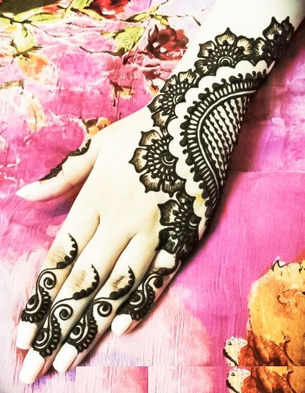 Mehndi designs front hand simple | Simple mehndi designs, New mehndi designs,  Mehndi designs