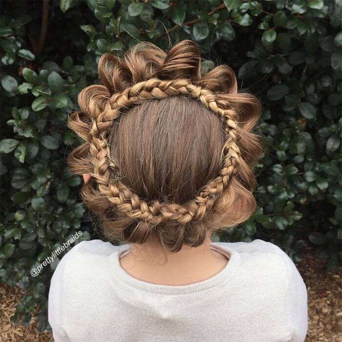 Shelley Gifford creates intricate hairstyles on her daughter Grace’s hair every morning before school-04